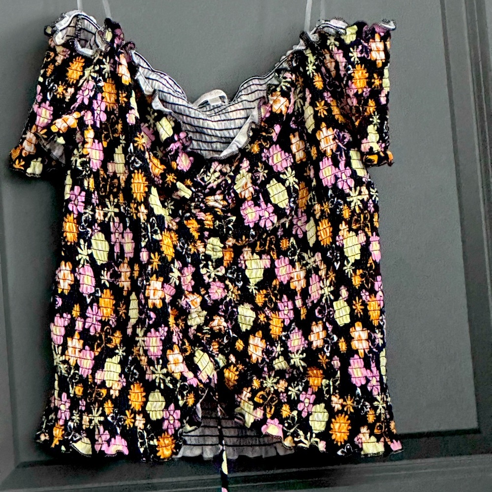 Adorable Floral two in one crop top